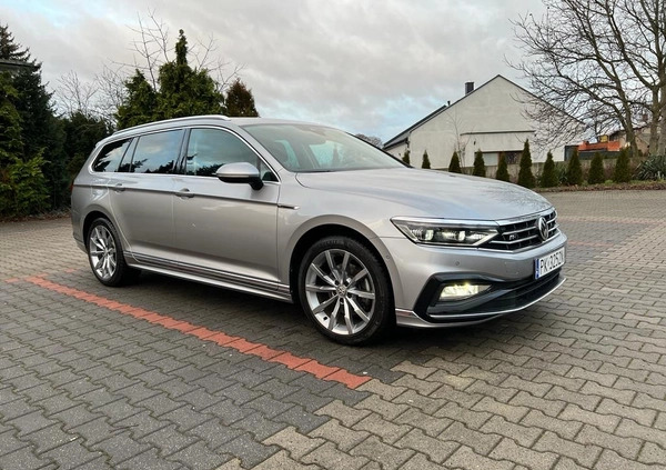 Volkswagen Passat cena 128999 przebieg: 78552, rok produkcji 2020 z Ostrzeszów małe 667